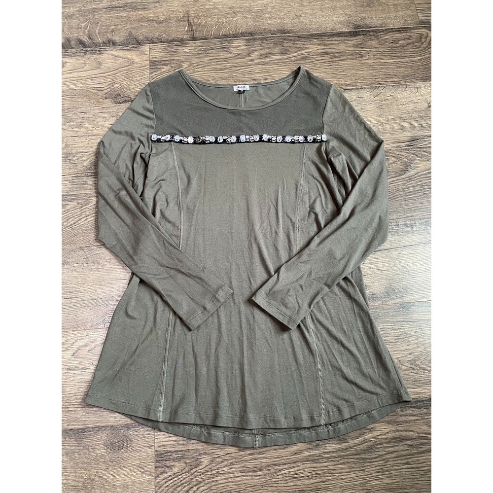 Women's Jude made in the USA long sleeve mesh jewel detail stretch blouse size M